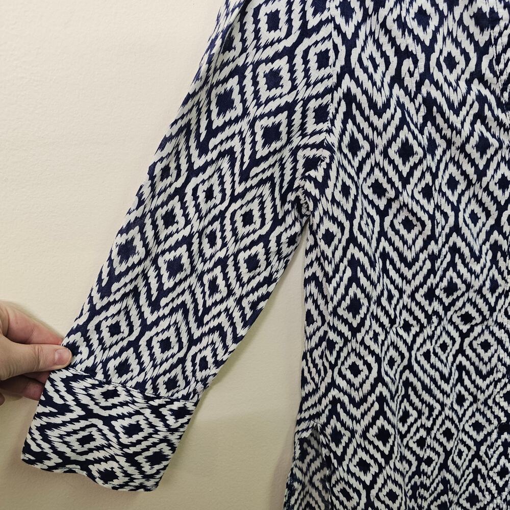 Navy and White Linen Blend Ikat Print Button Down Blouse Size S | Grand & Green - Picture 4 of 7